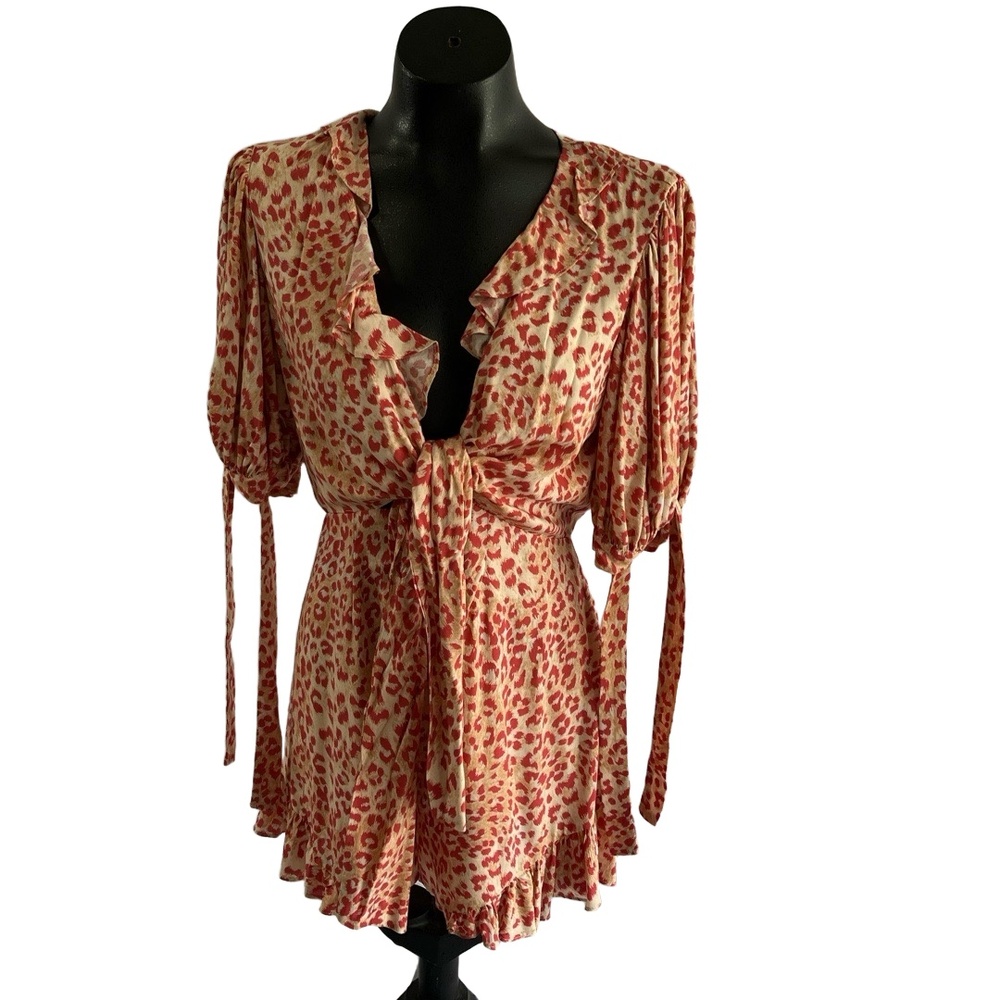 NWT Petal And Pup Romper Womens Size 6‎ Leopard Print Wrap Puff Sleeve Open Back